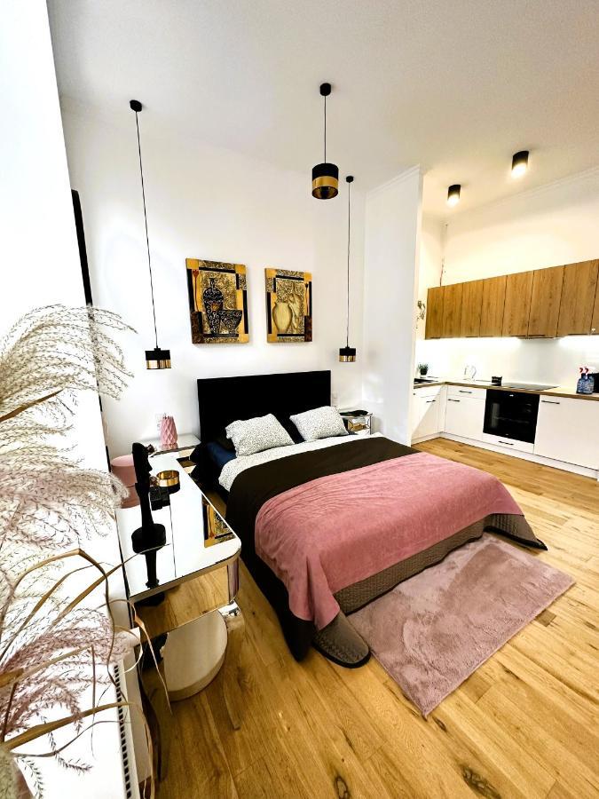 Apartamenty Dream Place Z Klimatyzacja ทอรูน ภายนอก รูปภาพ