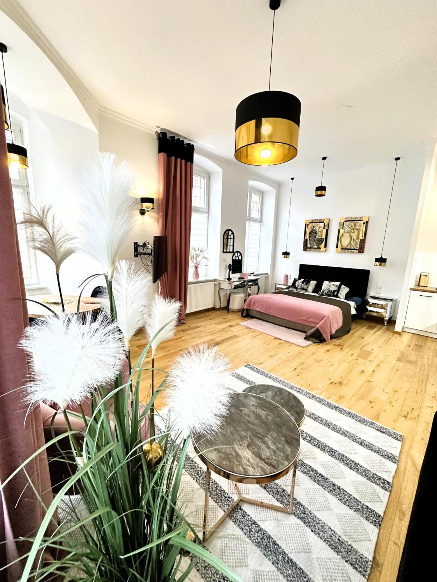 Apartamenty Dream Place Z Klimatyzacja ทอรูน ภายนอก รูปภาพ