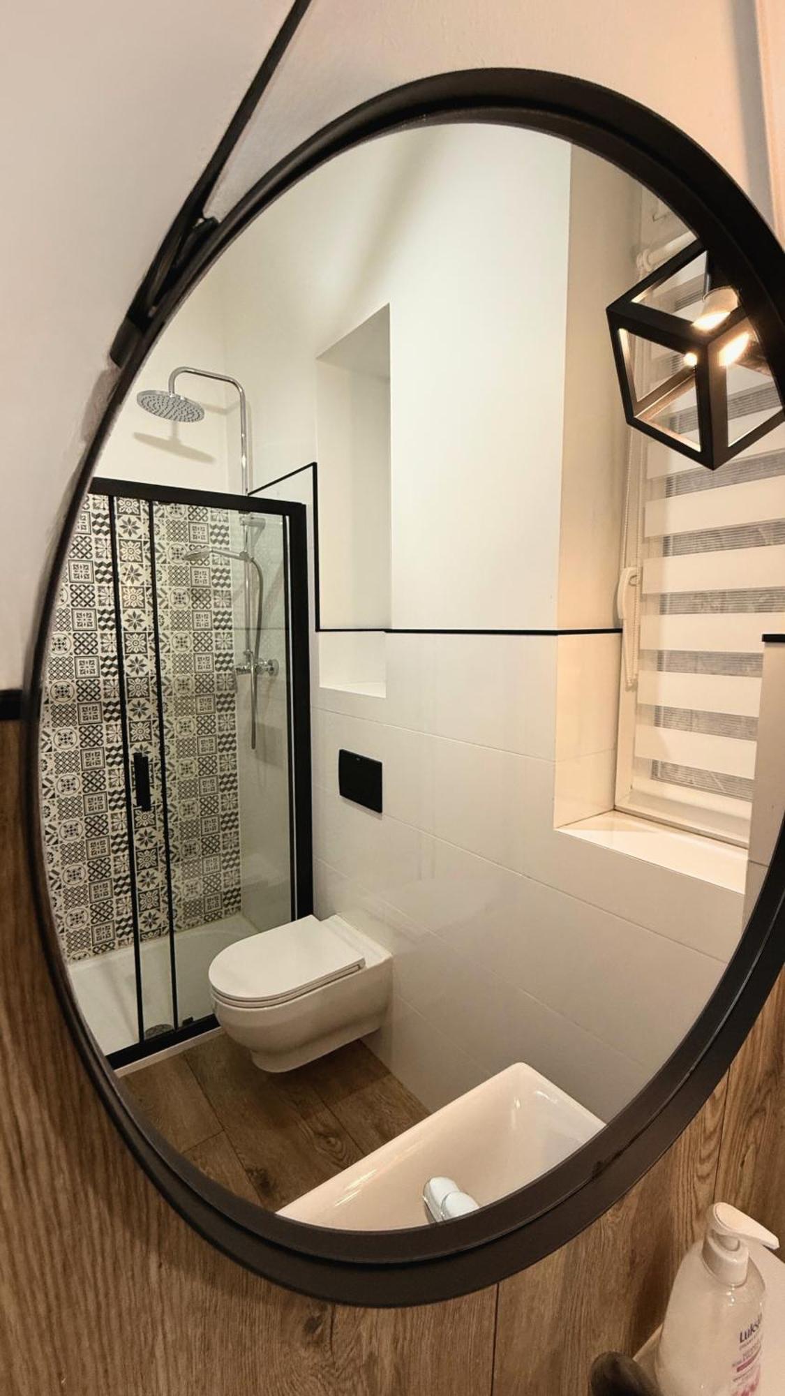 Apartamenty Dream Place Z Klimatyzacja ทอรูน ภายนอก รูปภาพ